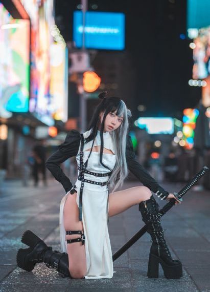 亚当君挣扎吧
