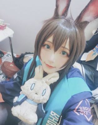 《老师请抱我》